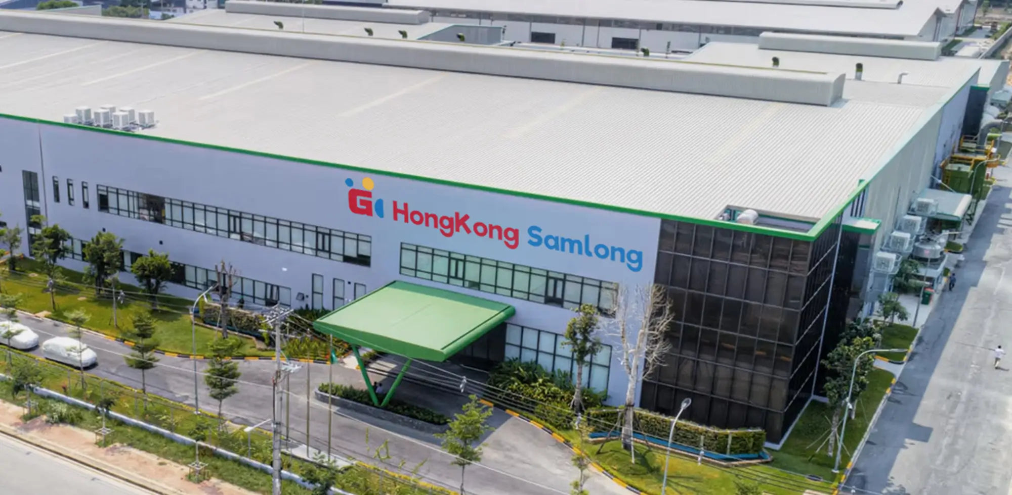 The state-of-the-art HongKong Samlong factory, our company headquarters, where we design and manufacture every Geitepor projector.