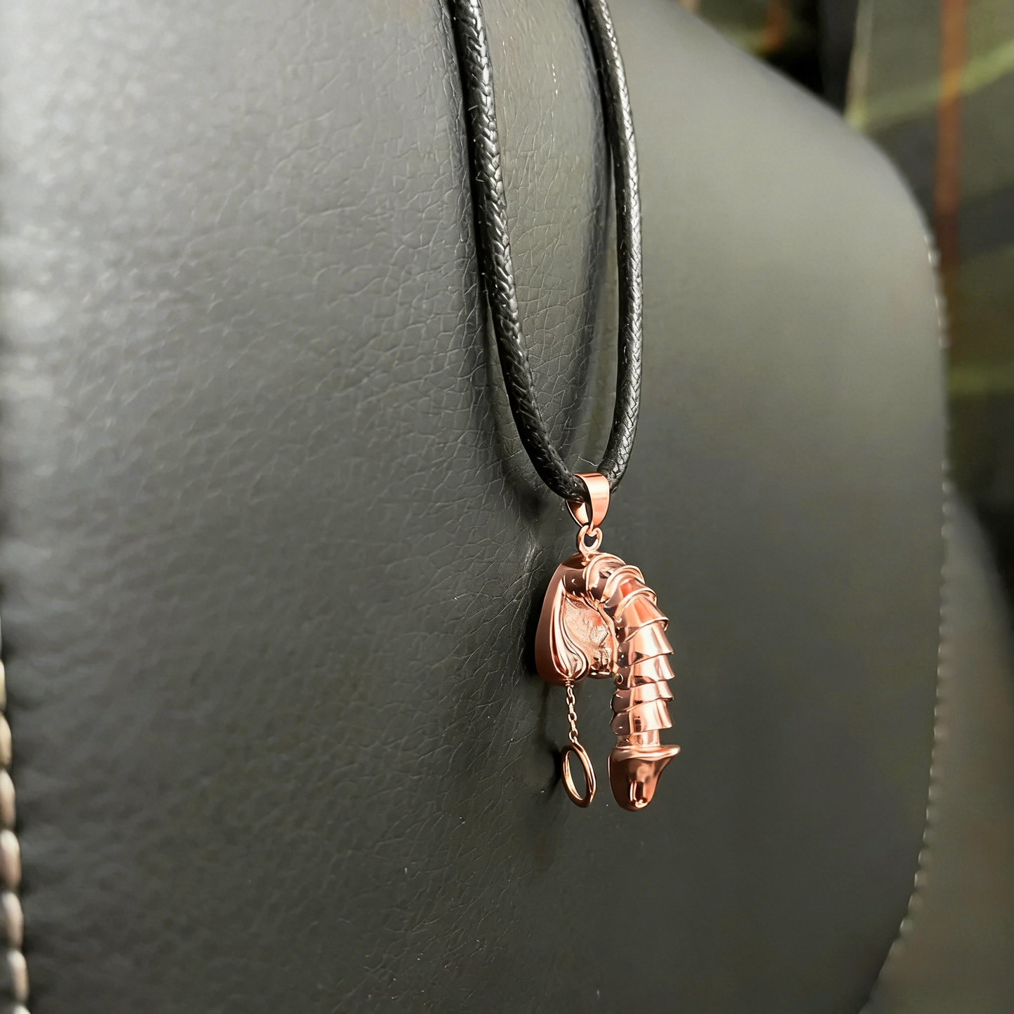 🤣Erectable Penis Pendant Necklace🤣