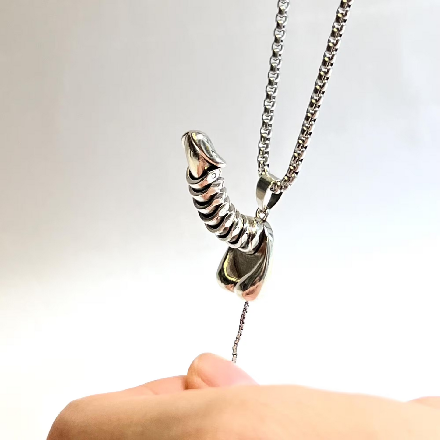 🤣Erectable Penis Pendant Necklace🤣