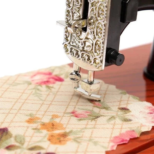 🔥Time Limit Sale 50% OFF - Wood Mini Sewing Machine Music Box